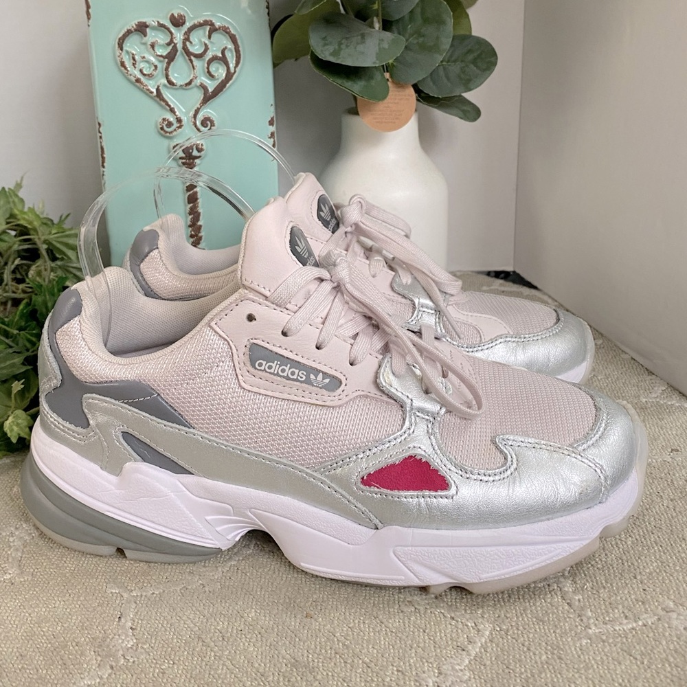 Adidas Torsion Running Sneakers. Size 8